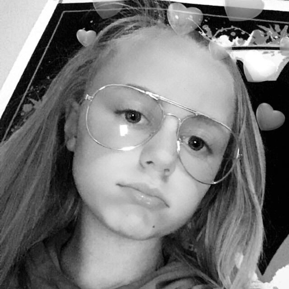 Meet your Posher, Makayla